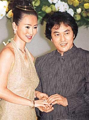 為拍風月片和父母反目！ 閃婚富商被嫌「一晚哭4次」　2嫁豪門生女「53歲不老容顏」惹人羨