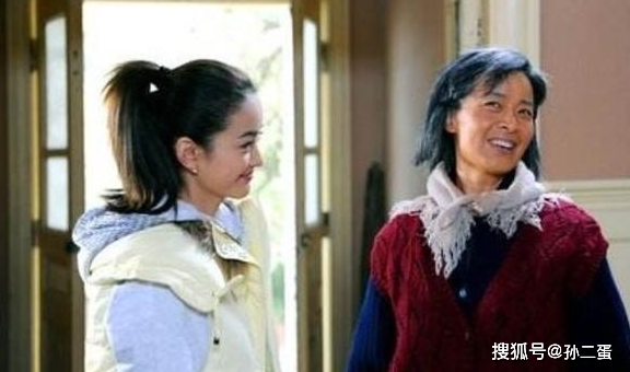 回丈母娘家吃飯！等了3個小時菜還未上桌　走「進廚房一看」瞬間淚目：一定好好對妻子