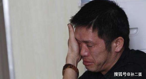 回丈母娘家吃飯！等了3個小時菜還未上桌　走「進廚房一看」瞬間淚目：一定好好對妻子