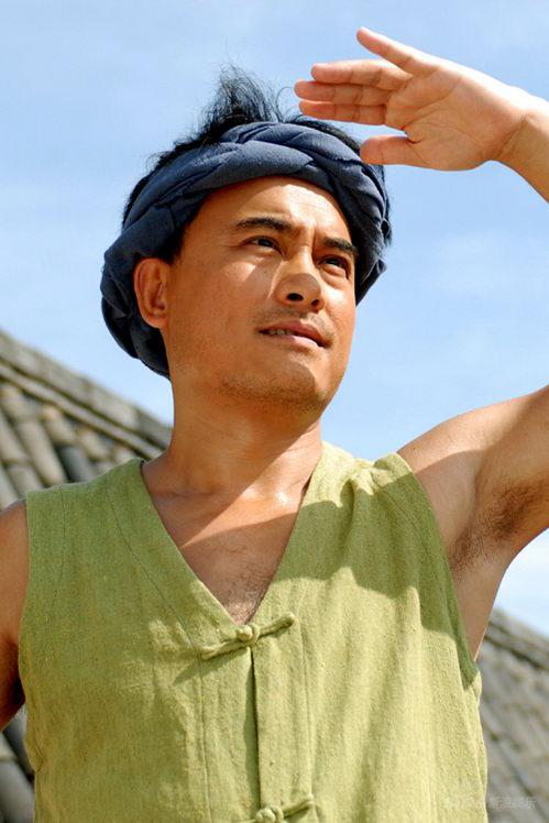 58歲瓊瑤御用小生「前身是羽球國手」身分超驚人　退出羽壇「靠演技爆紅演藝圈」至今活躍線上