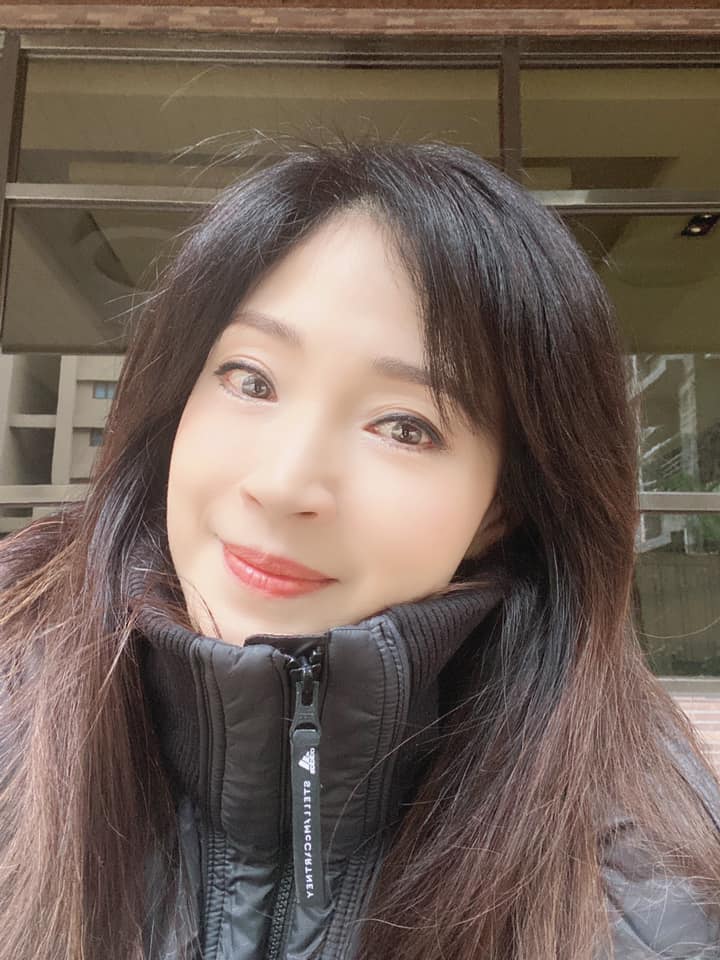 方季惟自豪：我是永遠的25歲！「歲月在臉上根本靜止」公開凍齡秘密　「睡前堅持30年習慣」皮膚跟著亮起來