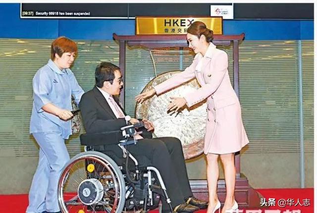 家道中落！為救弟弟「嫁給跛腳富商」生3女　50歲逆襲成「10億女總裁」顏值凍齡