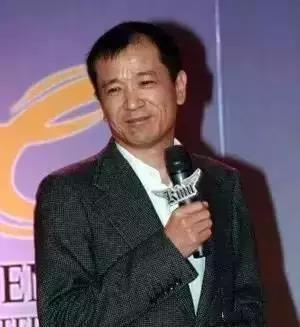 人稱萬人迷！巔峰隱退「讀研當老師」　31歲嫁億萬富商「5年生3子再露面」仍魅力無邊