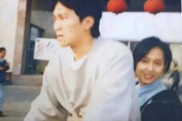 狂愛周星馳3年被劈腿！和老公「保持5年無性婚姻」來放下　哽咽談分手「承認自己被騙很難」