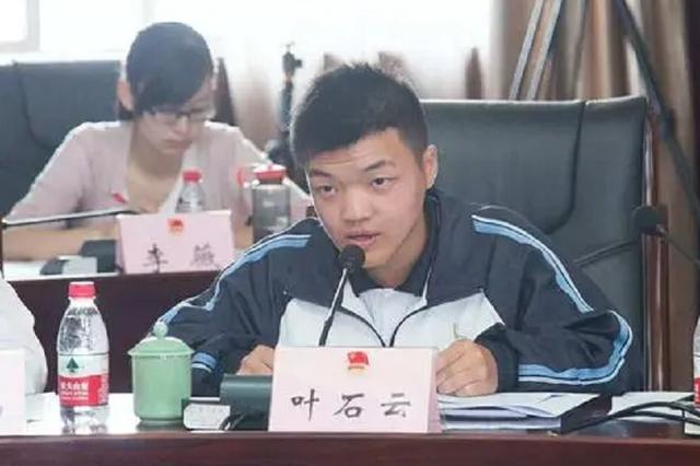 父母相繼離開！「走後留下12萬債」11歲少年自願扛下　拾荒打零工「用6年兌現承諾」債主感動反回報