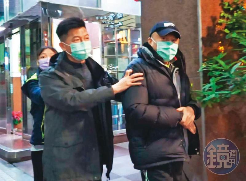 龍巌繼承「傳女不傳子」！老董病危交棒「全力栽出殯葬女帝」4年前早佈局　重臣大讚「強勢裁決不輸男兒身」