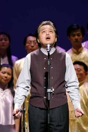 硬撐1星期！黃大城最後一夜「30親友唱民歌相伴」安祥離去　「自詡公務員歌手」趙樹海不捨：他年紀最小