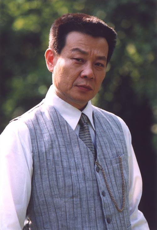 享齊人之福！ 他67歲「坐擁雙妻」同住一棟　苦曝「2妻和諧20年」背後心酸：全靠我來回跑