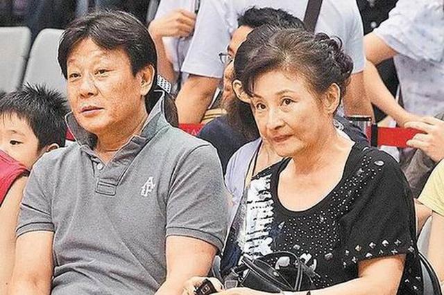 享齊人之福！ 他67歲「坐擁雙妻」同住一棟　苦曝「2妻和諧20年」背後心酸：全靠我來回跑