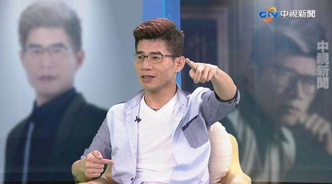 全家擠廢工廠！寶島叫賣哥「家裡破產欠3千萬」撿回收被親友瞧不起　「靠擺攤翻轉人生」：只想讓家人吃飽穿暖