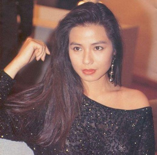 丈夫英年早逝！她痴情為夫守寡「永不再嫁」　孤身堅強14年「終紅了眼眶」：熬不過現實