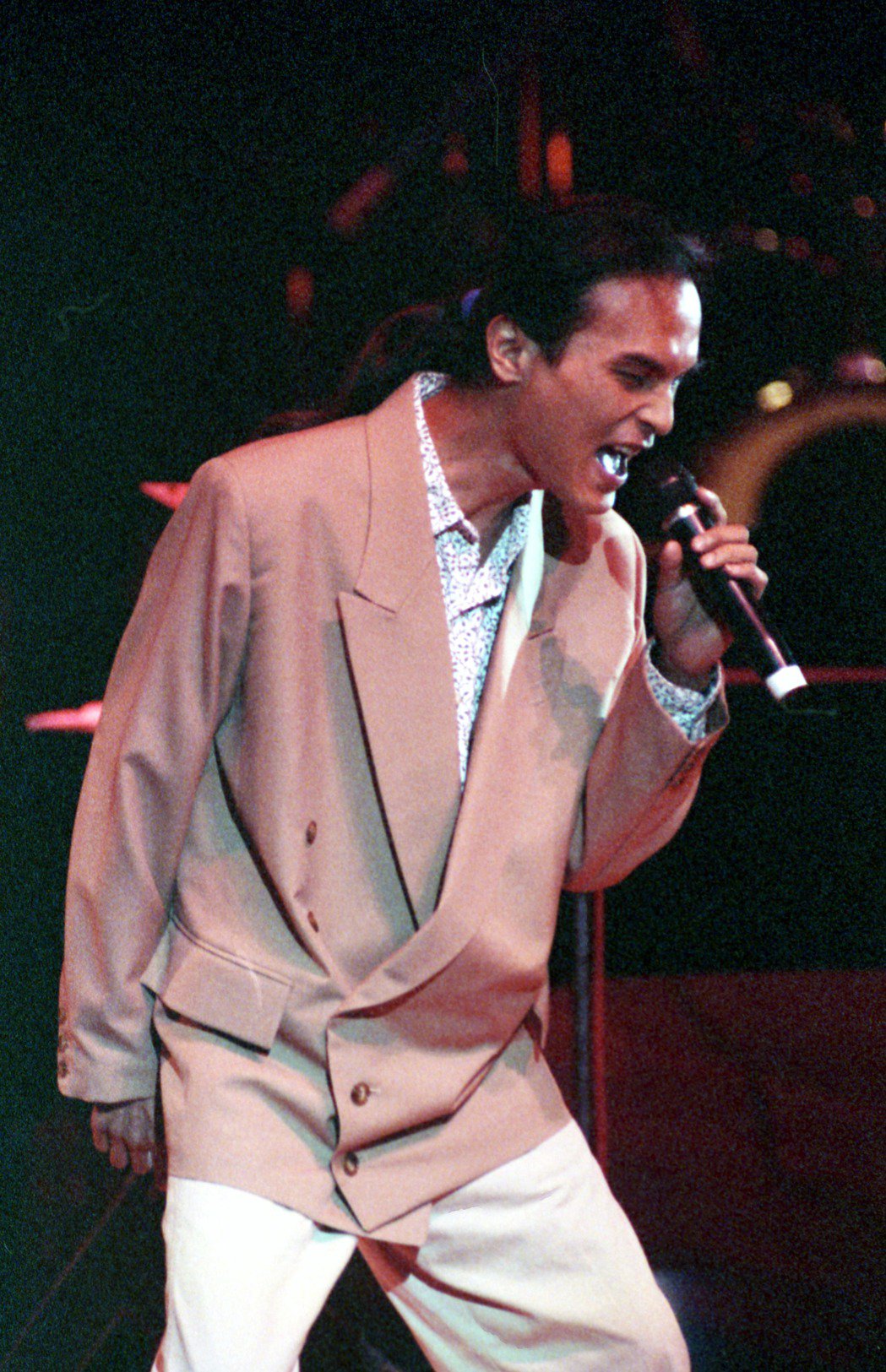 36年生命戛然而止！薛岳「抱病堅持唱完」人生最後一場演唱會　「摯友30年後合唱」不捨：正要起飛卻中止