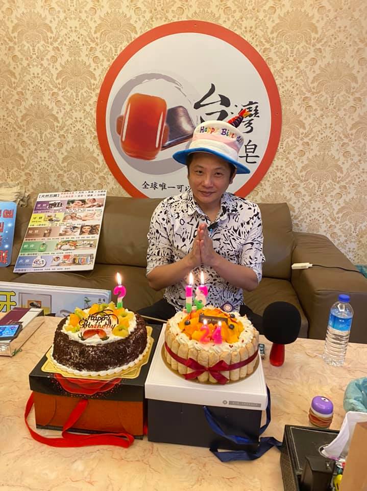 從沒讓媽媽失望！蔡佳麟不捨母獨扛家計「國小開始打工分擔」　「參加歌唱比賽全為她」只想看到媽媽展笑顏
