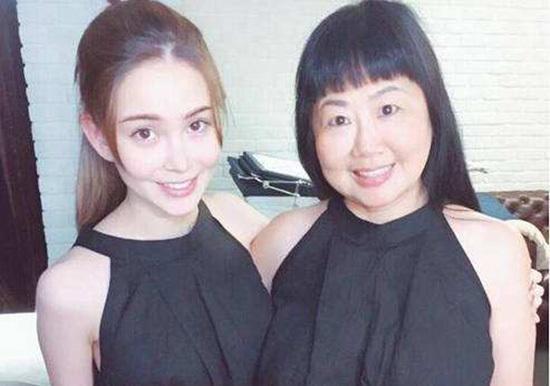 瘋狂迷戀周杰倫！昆凌曝姐姐「曾偷拿自己錢買專輯」    　姐妹長相對比「被說是偏心式遺傳」