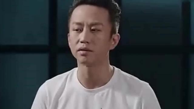 手足情深！鄧超家窮付不出學費「大姐花光積蓄代墊」　姐姐患癌「他拚了命籌錢」成名後加碼回報2棟房