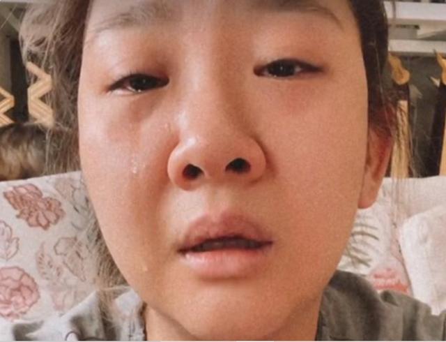 繼承母親上億財產！鄭少秋女兒大哭「稱很想結婚」　曾為「留住男友下跪」仍被無情推開