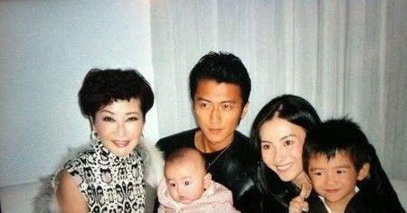 她是張柏芝婆婆！28歲「甩美國富豪」嫁浪子生下巨星　49歲嫁「小11歲老公」被寵21年