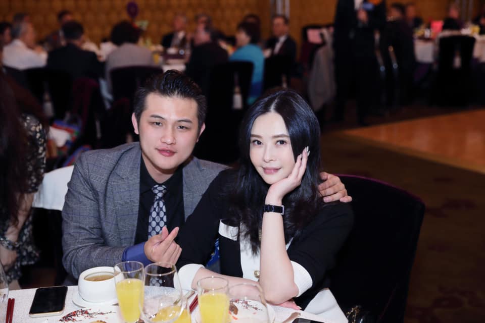 媽媽是精神支柱！蕭淑慎當年被挖掘「演藝圈紅太快」徹底迷失　「三度入獄又罹癌」爸媽不離棄：重新找回親情