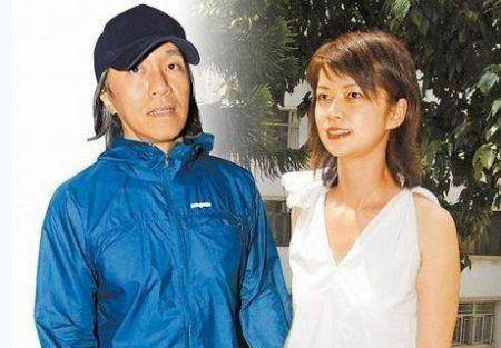 墜入愛河？59歲周星馳被拍「戀上17歲」落選港姐　女方「私照曝光」：甜美可人