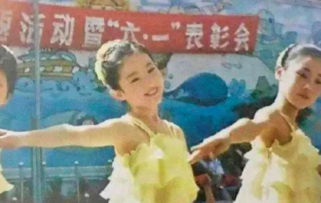 28歲生下劉亦菲！為女兒「放棄舞蹈家事業」 兩度離婚　孤身充當「19年經紀人」 