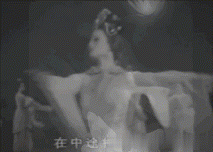 28歲生下劉亦菲！為女兒「放棄舞蹈家事業」 兩度離婚　孤身充當「19年經紀人」 