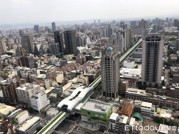 返鄉養老不可能？他回老家「驚見房價暴漲10倍」嘆：貴到X北　「連鄉下房都買不起」全台網友同感