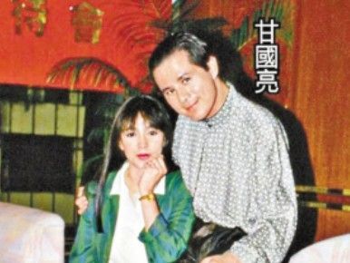 扇過劉嘉玲，贏過張曼玉鍾楚紅！堅持不婚不孕「養男友16年」像坐牢　63歲稱除了錢一無所有