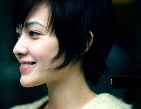 從影後到魔女！曾被曝「為8年男友」摘除子宮　「不婚不生」直言：子宮可有可無