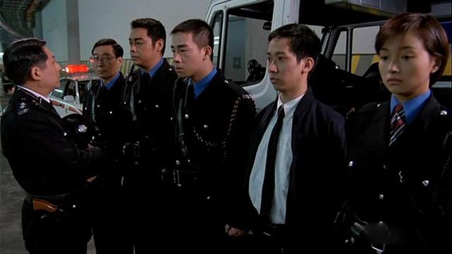 兩拒天王嫁老外！巔峰時因「家族遺傳病」隱退 　50歲低調「變身白衣護士」全家住深山
