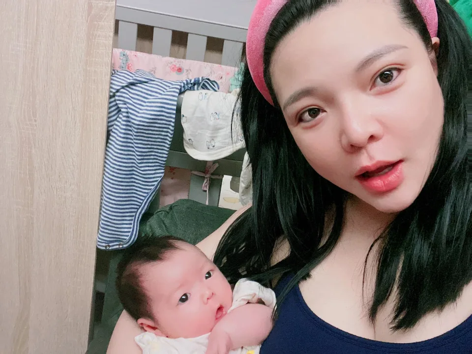 學當媽遭酸：幸好女兒不像妳！小甜甜妙語回應「酸民愧疚刪文」為母EQ大升級　堅強為己打氣「甜曬帶娃日常」
