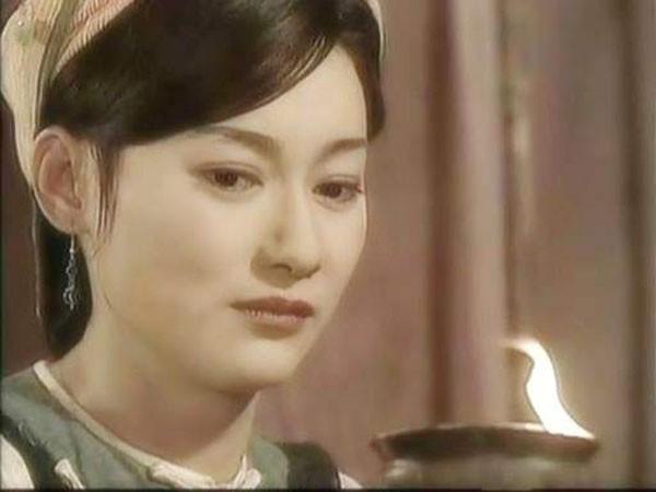3歲起討飯10年！因男子一句話心動「苦等49年」　用命「奪雙料影后」61歲仍單身：依然在等他