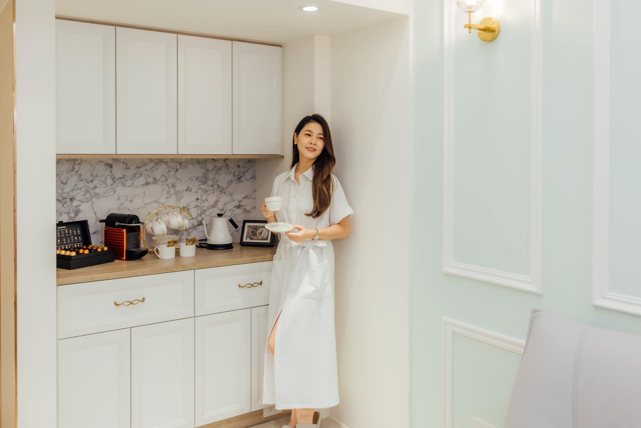 三代同堂！白家綺夫妻「為七口買百坪透天別墅」絕美更衣室曝光　吳東諺「替2女兒貼心設計」父愛一視同仁
