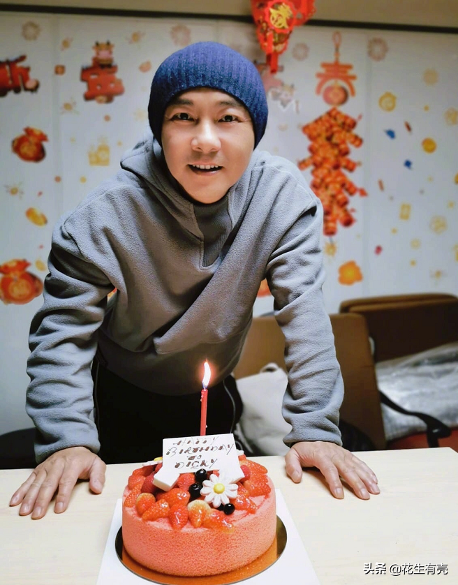 15歲被父親拋棄！遭雪藏「怒剪光頭」一度破產　妻子「2次流產」他淚喊：有她就夠了