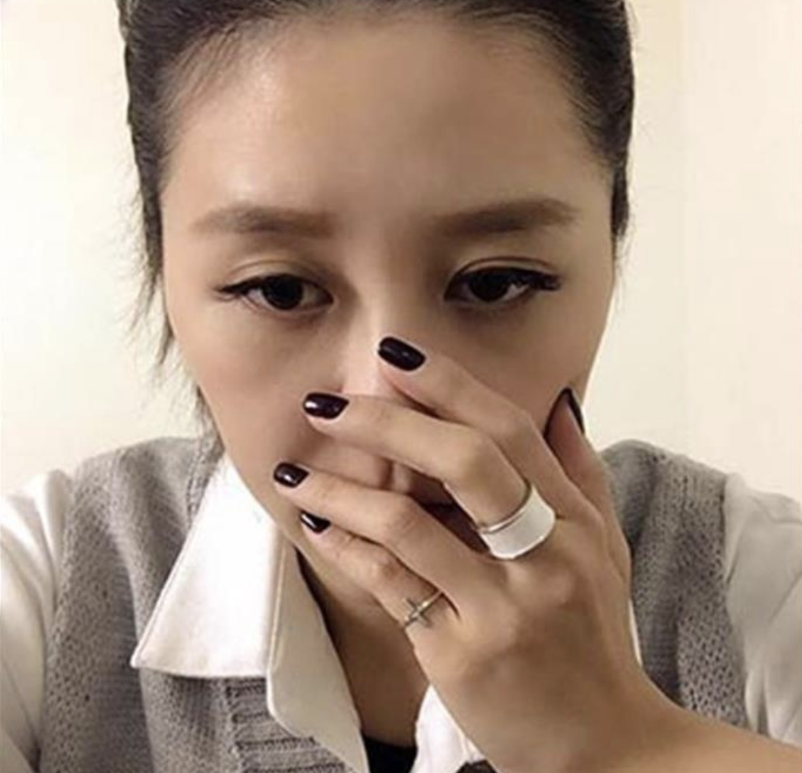 親眼看到對方偷吃！嚴立婷「當年被男友劈腿」卻隱忍不敢說　直到最後「看破對方手腳」才勇敢提分手