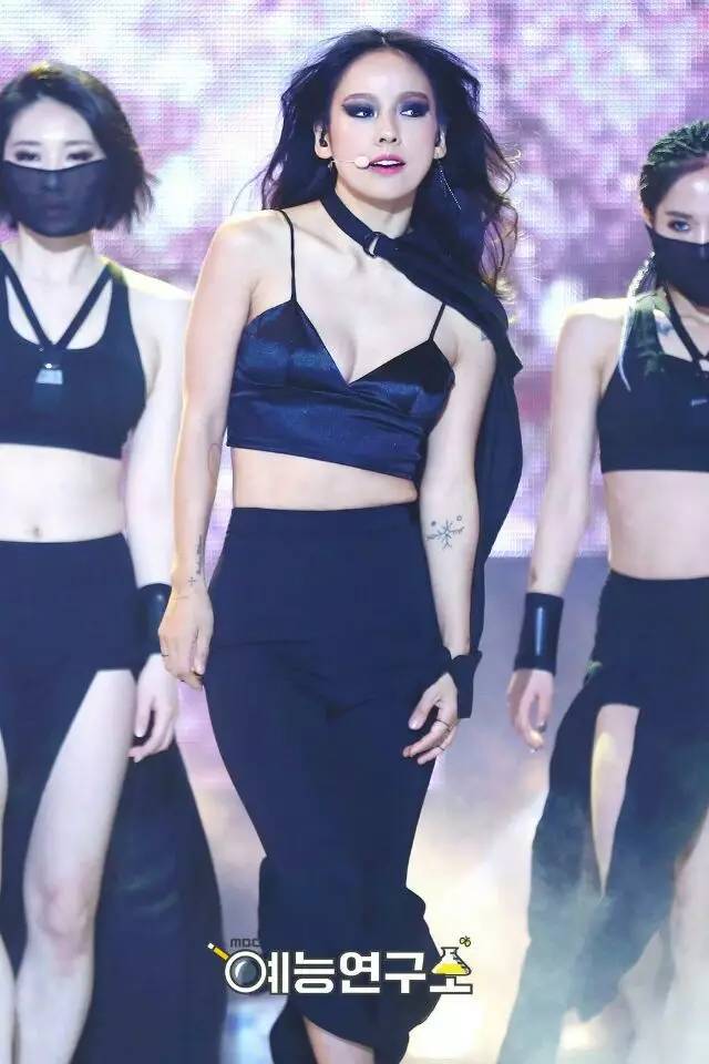 國民天后「說自己只有錢」！擔心自己出軌「下嫁醜男當農婦」　婚後「夫妻生活曝光」打破想象