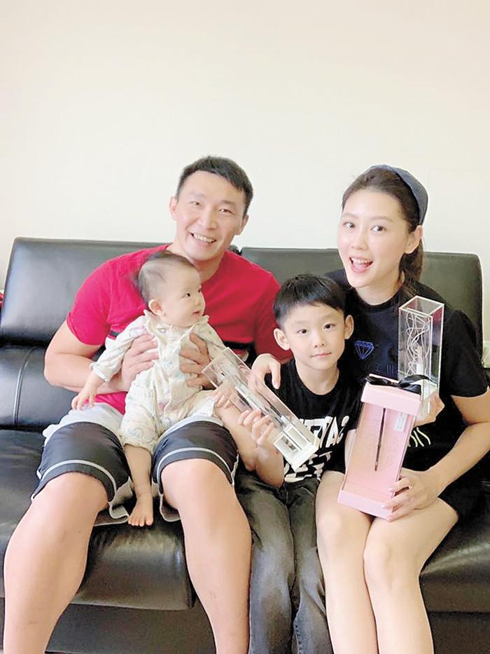 親眼看到對方偷吃！嚴立婷「當年被男友劈腿」卻隱忍不敢說　直到最後「看破對方手腳」才勇敢提分手