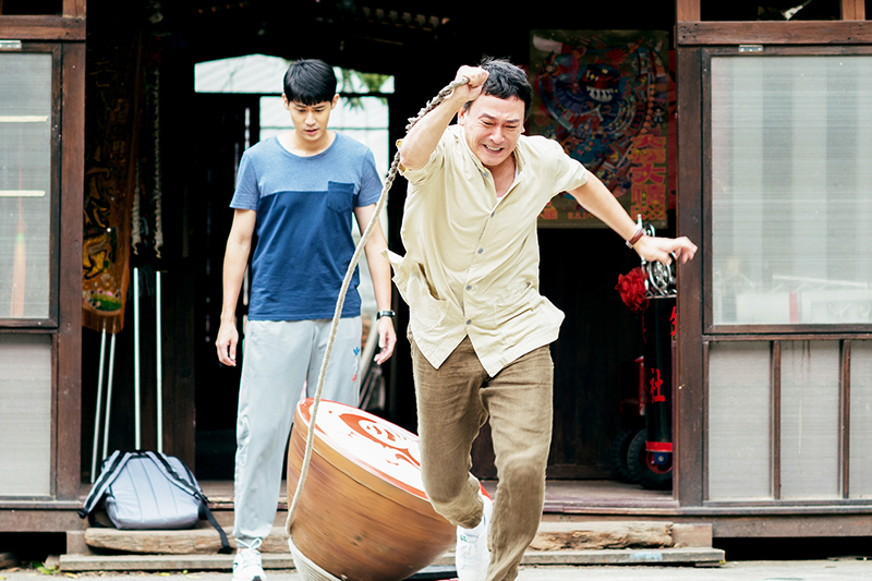 王識賢出道「被嗆主角那麼好當」熬33年成戲劇一哥　詮釋嚴父「跟空氣對戲」神演技逼哭全網