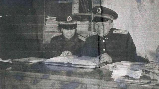 以為是詐騙！八旬老夫妻「開口要拿出4千萬積蓄」銀行嚇得報警　查出驚人身分「一生救過無數人」敬佩萬分