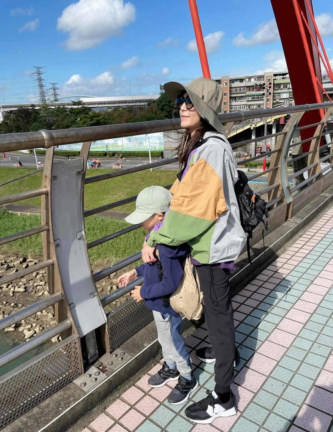 50歲像30歲！蘇慧倫公開「3招抗地心引力」只求老得很漂亮　隨身攜帶「溫蜂蜜水」駐顏有術
