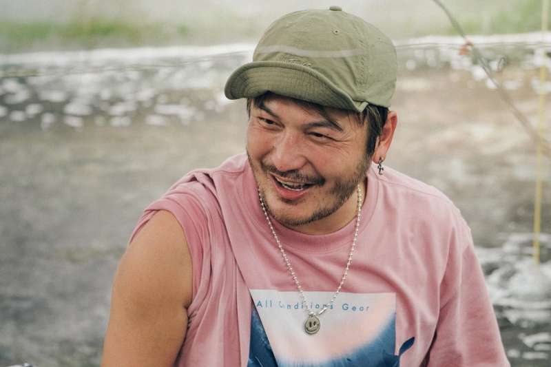 想讓爸媽住舒適！KID打拚20年「買下三層樓電梯透天」奉養父母　還送新車給爸爸「背後藏滿滿孝心」