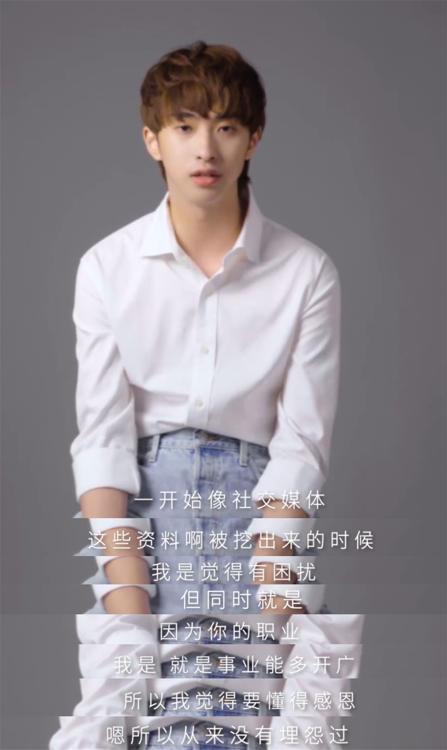 母子首合體受訪！19歲哈利對「穿女裝」詢問媽媽態度　伊能靜「教科書式回答」超暖