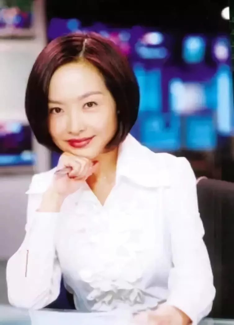 她二婚嫁初戀！為保持「80斤身材」只吃10粒米　49歲稱「沒空生孩子」：我晚熟