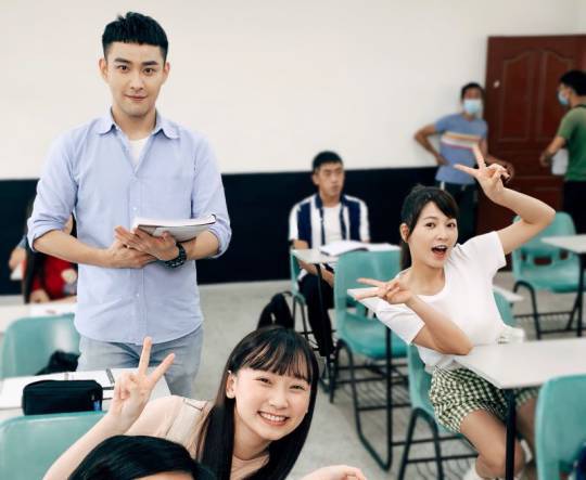 被同學當空氣！謝京穎念大學「被批走後門」至今仍有陰影　隔2年拍戲「為角色狂甩7公斤」搭檔潘柏希