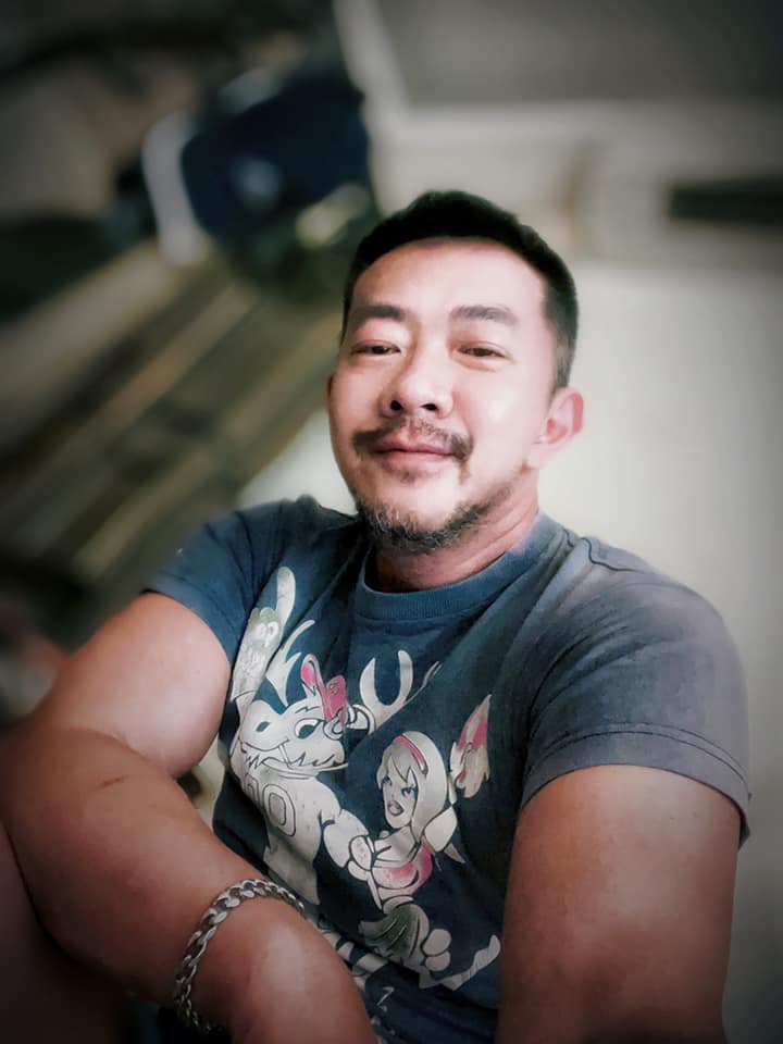 憂鬱住院首露面！江俊翰被好友圍繞「久違露微笑」粉絲哭了　曾坦言「陷嚴重焦慮」：還是撐不住了