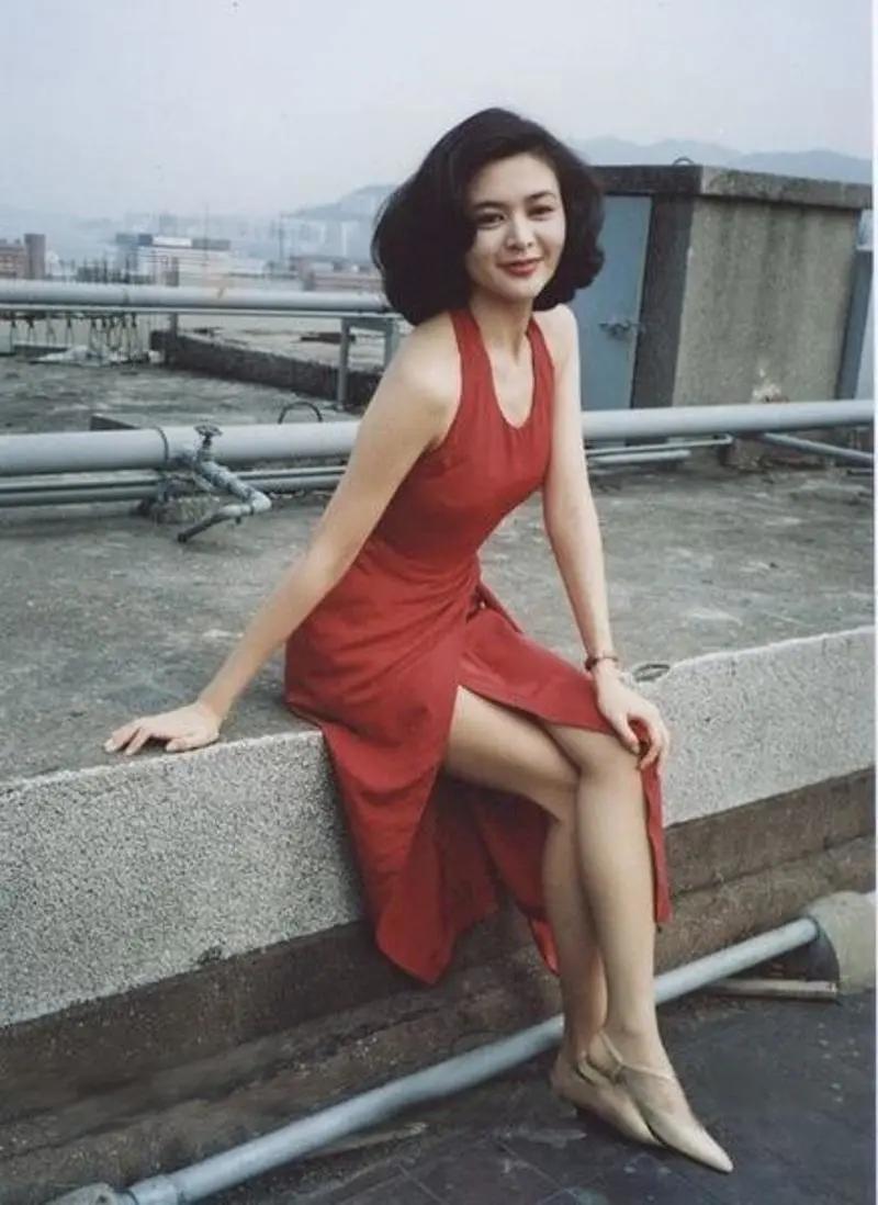 小11歲弟弟近照超帥！幼時玩火險喪命「被關之琳救出」　姐姐59歲仍單身「有望得20億財產」