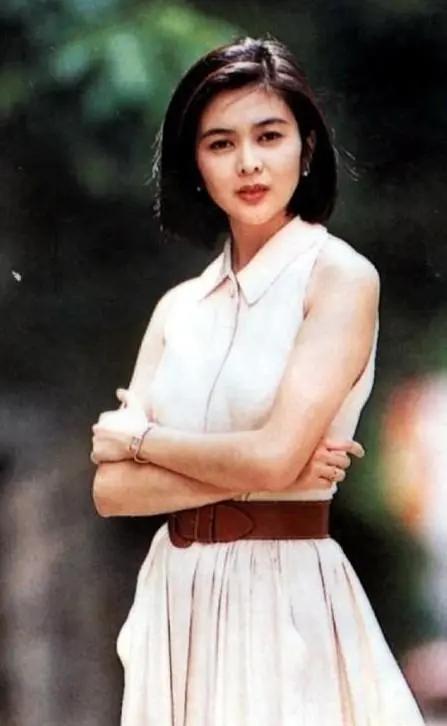小11歲弟弟近照超帥！幼時玩火險喪命「被關之琳救出」　姐姐59歲仍單身「有望得20億財產」
