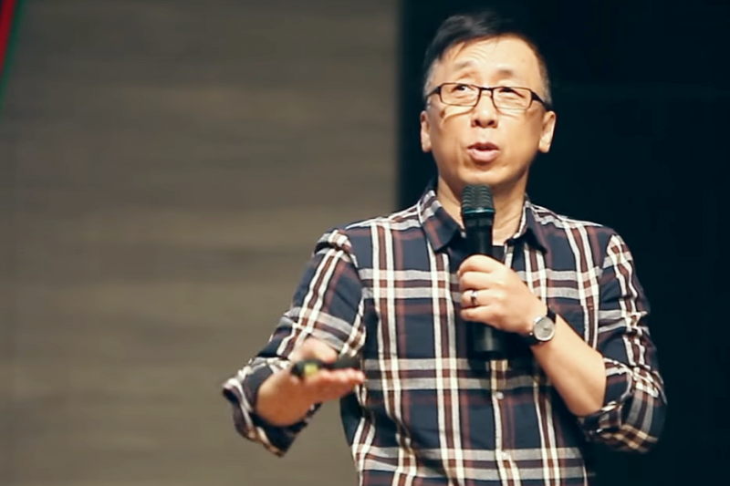 租屋給八大妹!苦苓好心減租「卻被警察找上門」 當場把人帶走「連房子都賠上」哀嘆:引狼入室