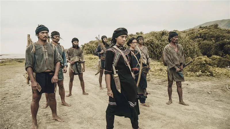 超齡詮釋公主太帥！《斯卡羅》烏米娜「戲外真實年齡曝光」氣場超強大　「一眼就被導演相中」看不出第一次演戲