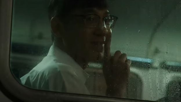 小嘉玲遭鹹豬手！吳以涵「親曝狼爪之謎」讚劇組貼心：沒留陰影　謝盈萱也急澄清「變態本人很害羞」