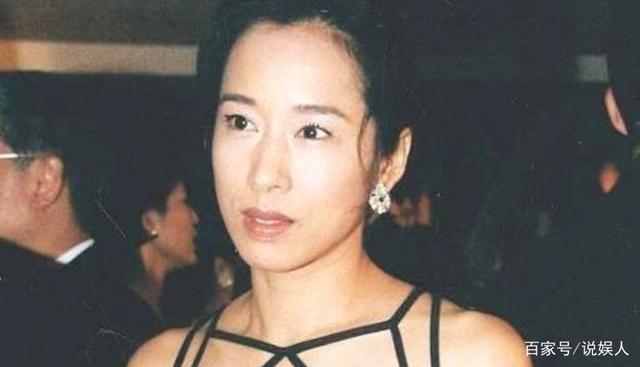 19歲獲香港小姐！47歲凈身出戶「50歲再入豪門」分得23億財產　是母親一句話「給她底氣」